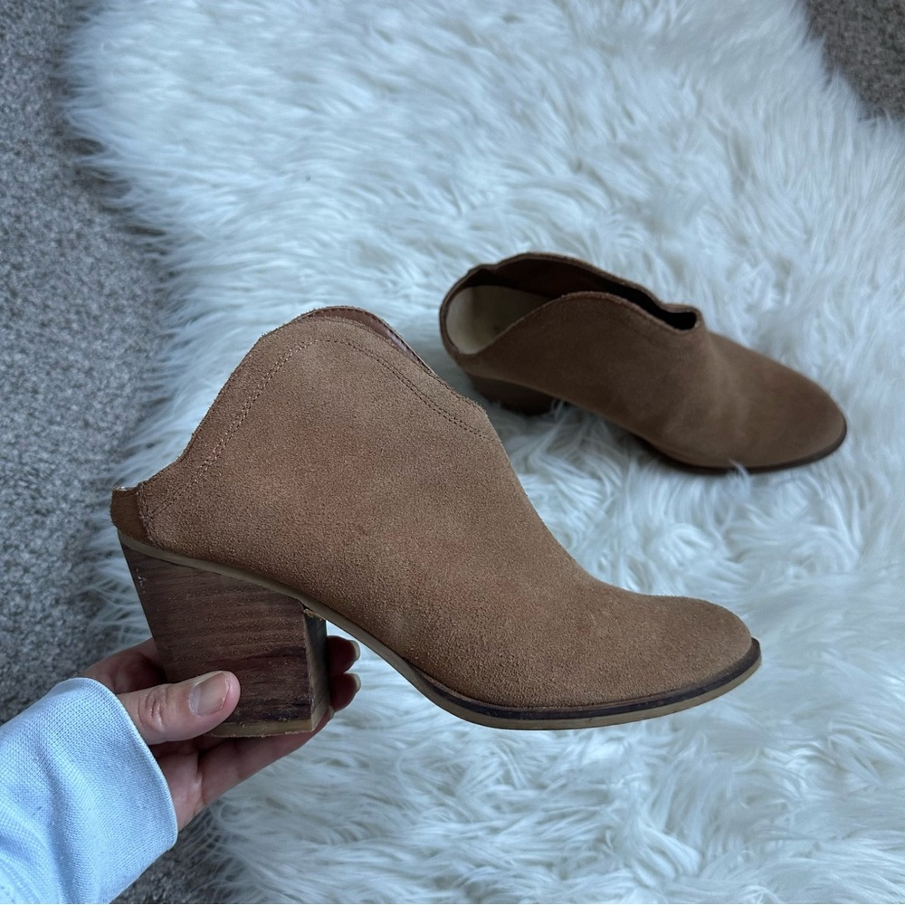 Chinese Laundry Brown Suede Block Heel Mules